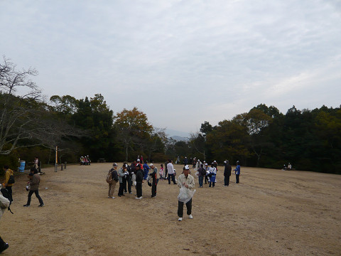 亀山公園広場51.jpg