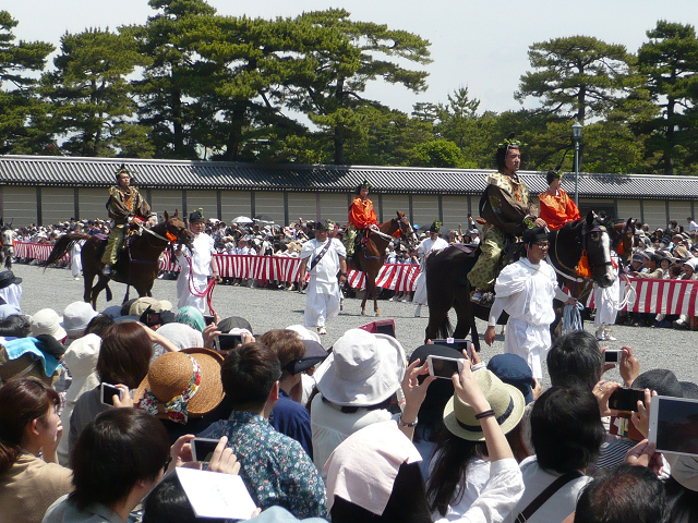 葵祭　スタート2　0616.jpg