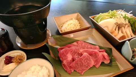 すき焼き鍋20.10.jpg